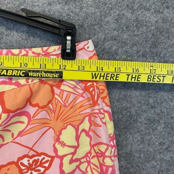 Lilly Pulitzer Floral Print Pants Size 4 Tropical Hibiscus Flamingo Capri Cotton - Picture 4 of 14